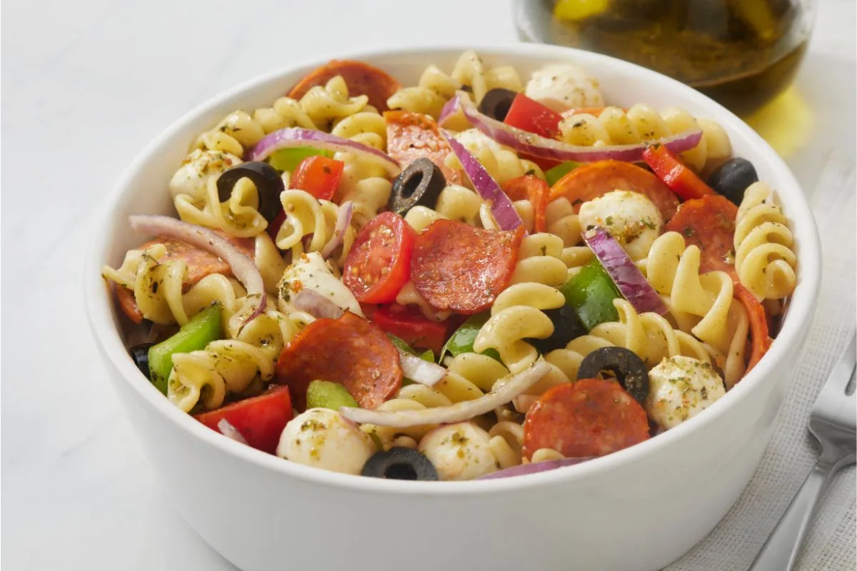 Salade de pâtes froides simple : nos astuces gourmandes